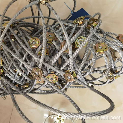 Dauerhafter Hangschutznetzzaun